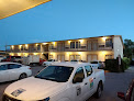 Country Hill Hotel