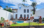 Hill House Mazatlán - Bed & Breakfast