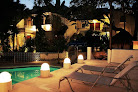 Tropical Casa Blanca Youth & Chic Hotel